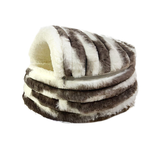 فرشة شكل كوخ فرو لونين